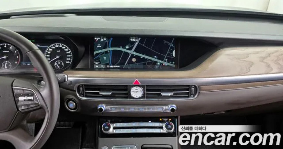 Genesis G90 