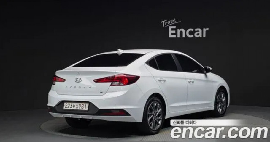 Hyundai Avante (Elantra) 