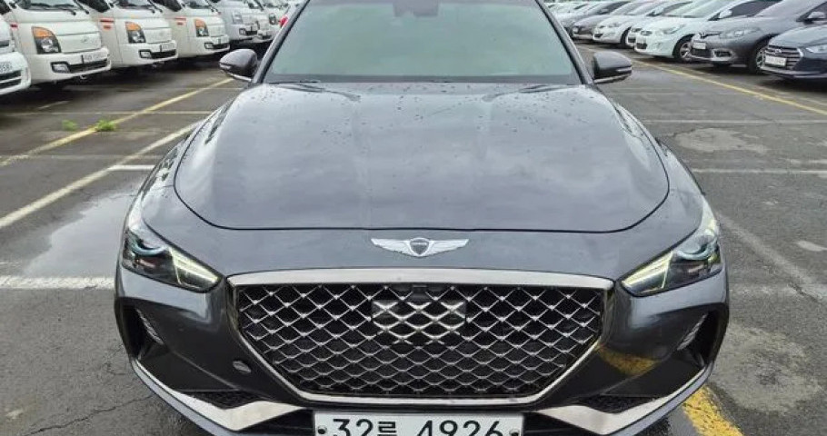 Genesis G70 