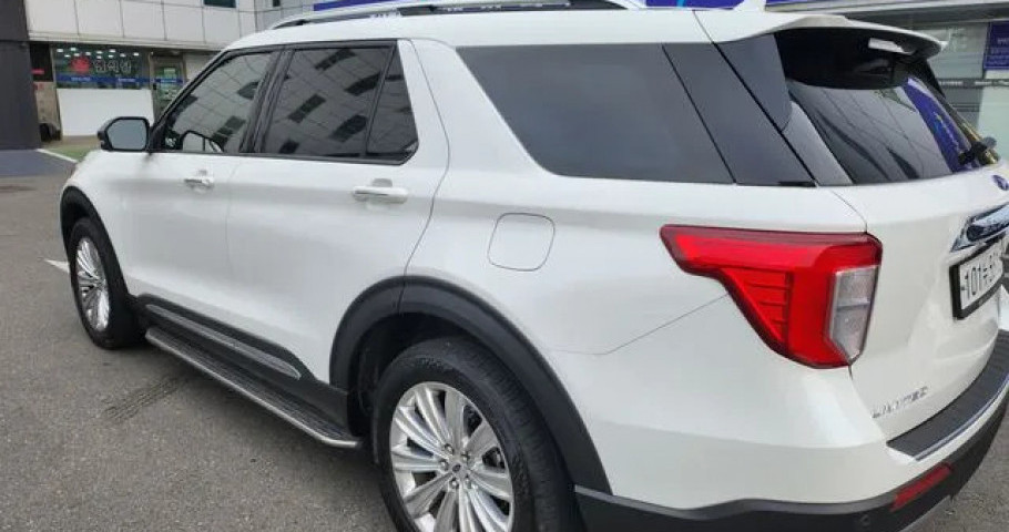 Ford Explorer 