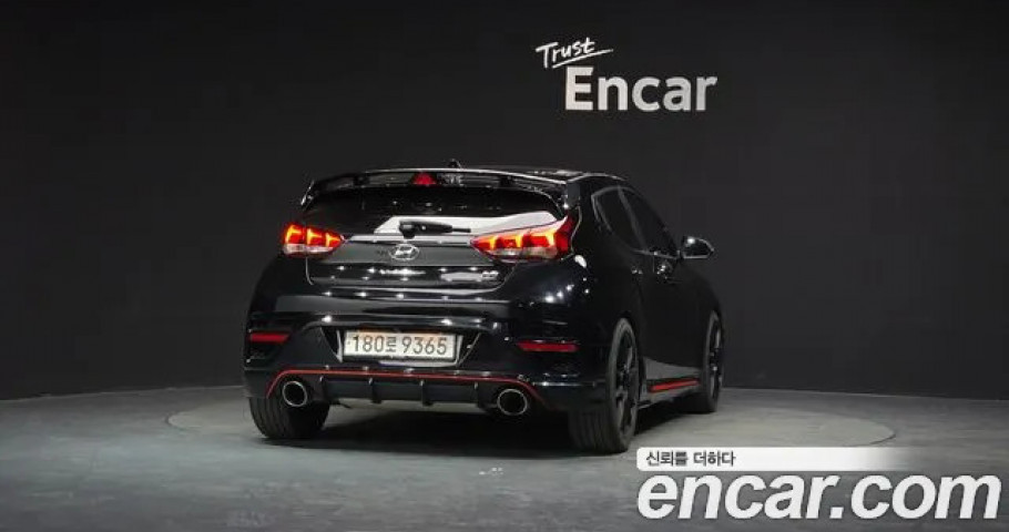Hyundai Veloster 