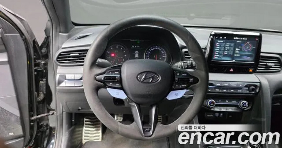Hyundai Veloster 