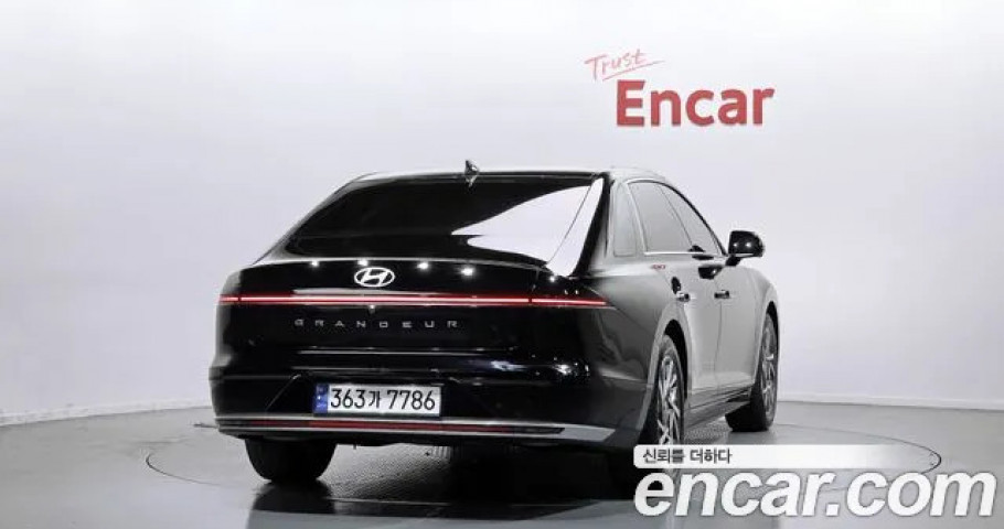 Hyundai Grandeur 