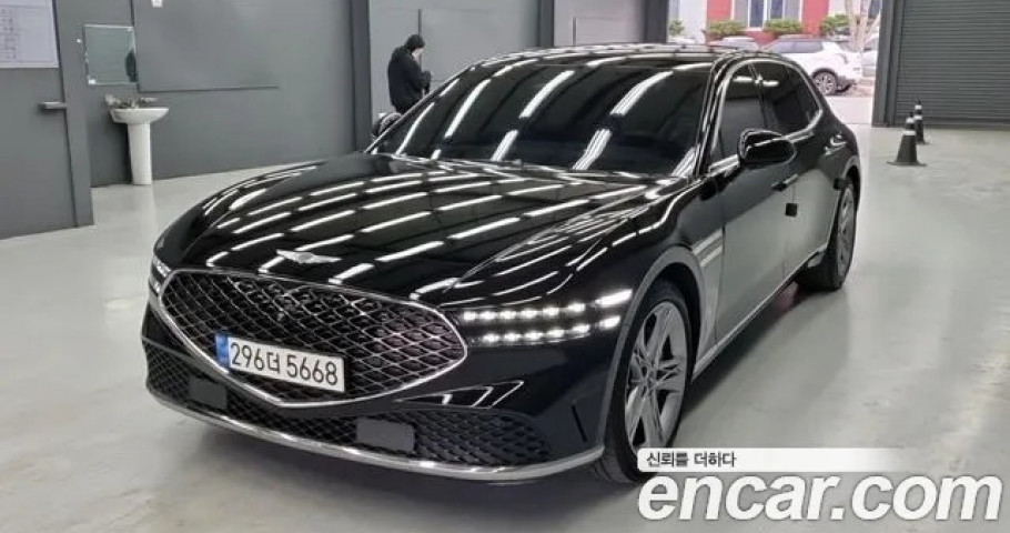 Genesis G90 