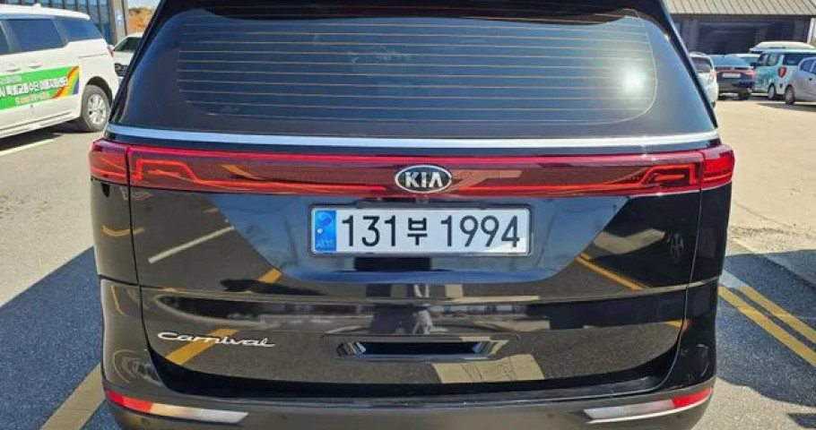 Kia Carnival 