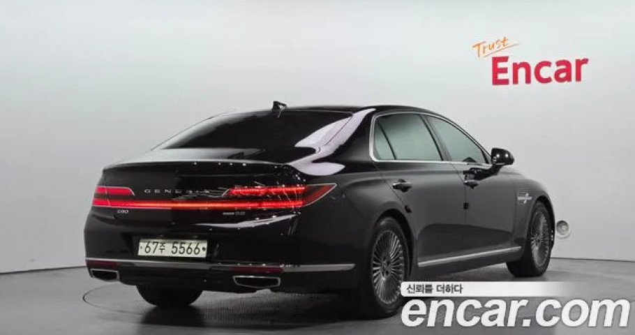 Genesis G90 