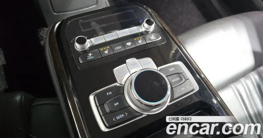 Genesis G90 