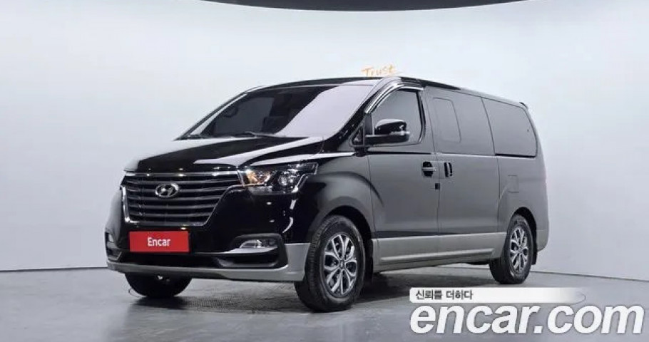 Hyundai Starex 