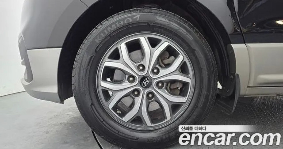Hyundai Starex 