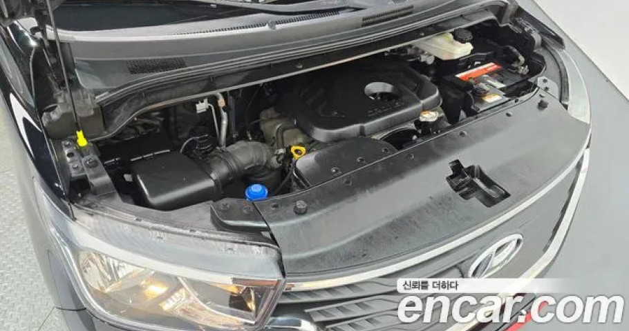 Hyundai Starex 
