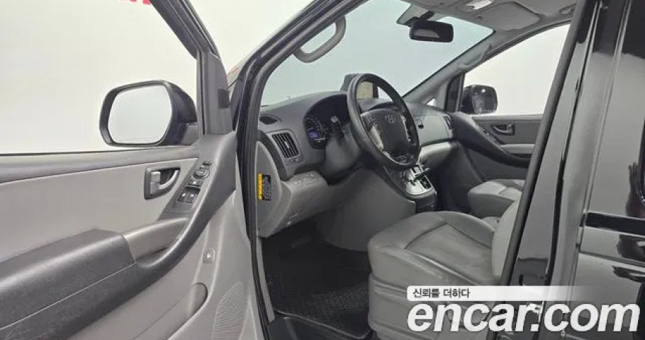 Hyundai Starex 