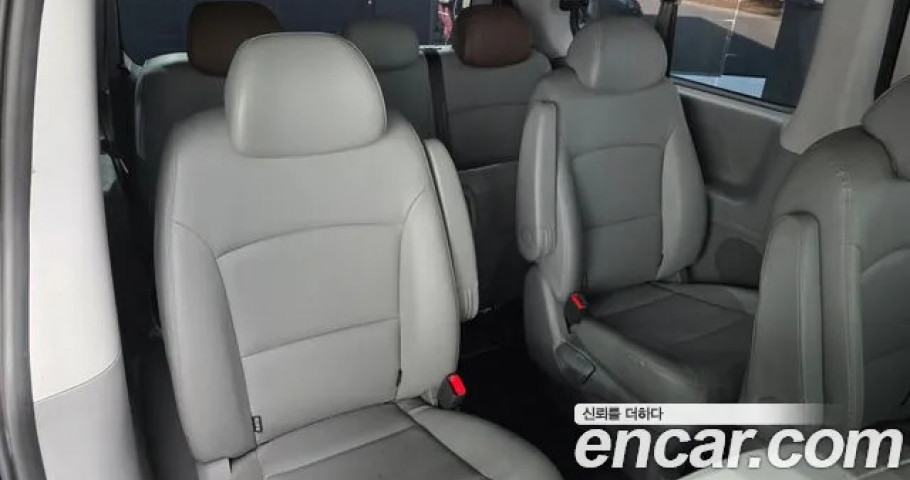 Hyundai Starex 