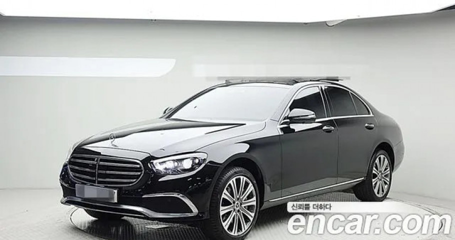 Mercedes-Benz E-Class 