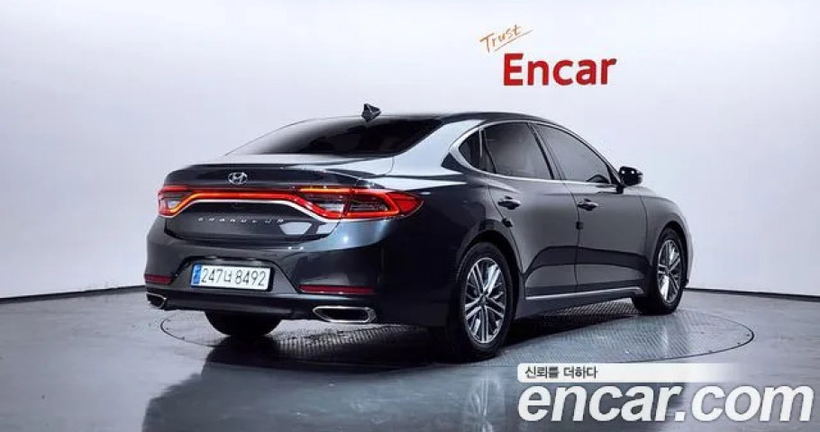 Hyundai Grandeur 