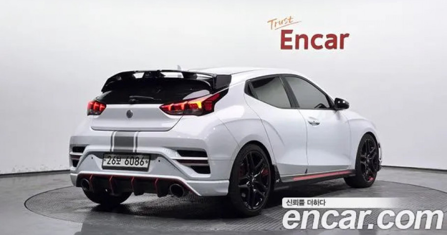 Hyundai Veloster 