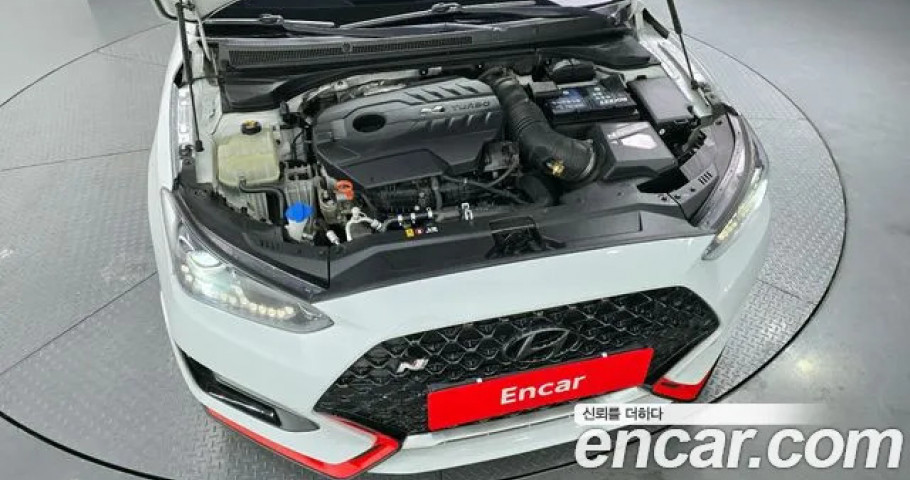 Hyundai Veloster 