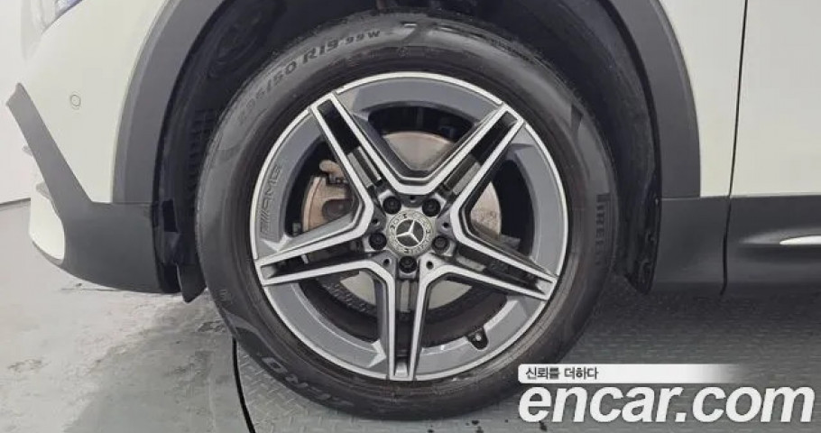 Mercedes-Benz Glb-Class 