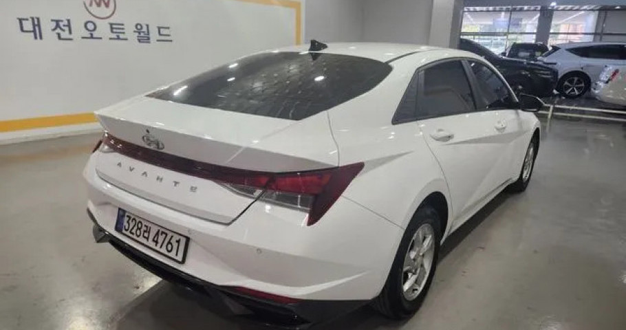 Hyundai Avante (Elantra) 