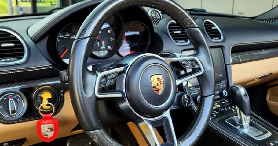 Porsche 718 