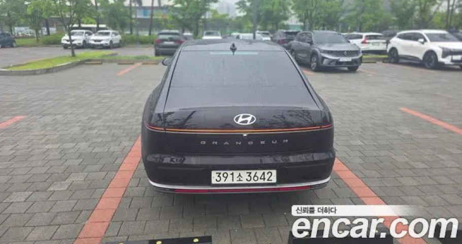 Hyundai Grandeur 