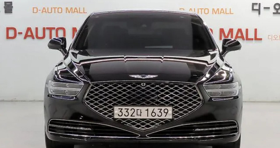 Genesis G90 