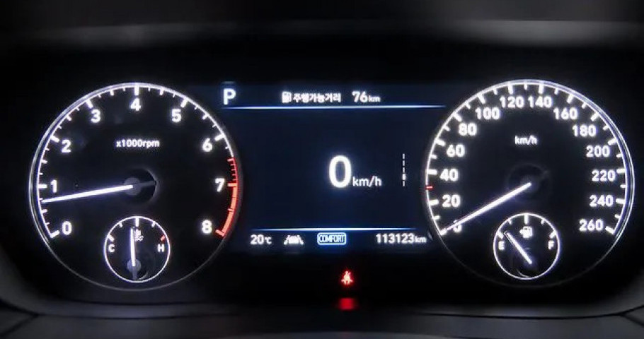 Genesis G90 