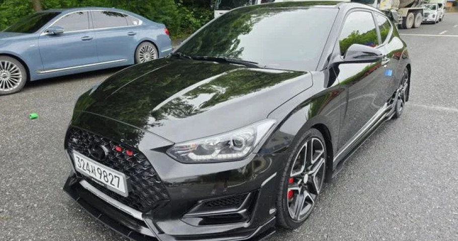 Hyundai Veloster 