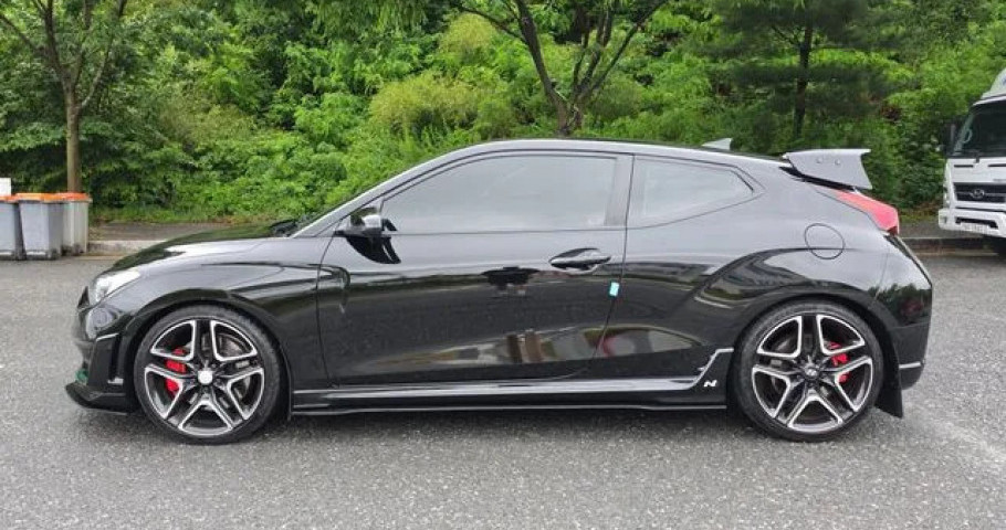 Hyundai Veloster 