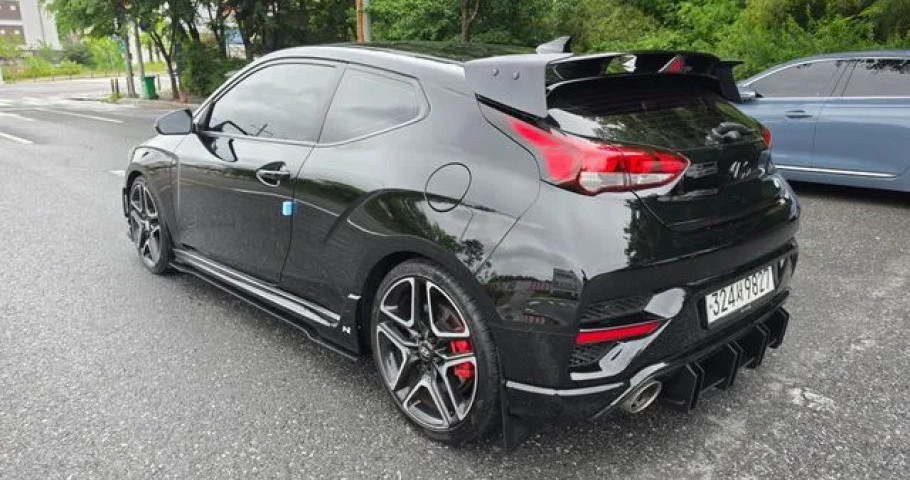 Hyundai Veloster 