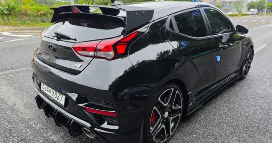 Hyundai Veloster 