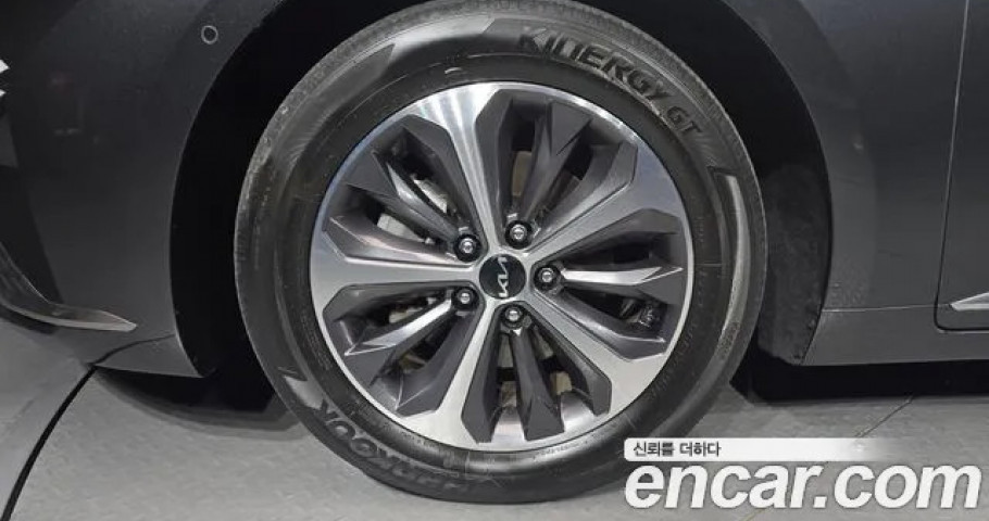 Kia K8 