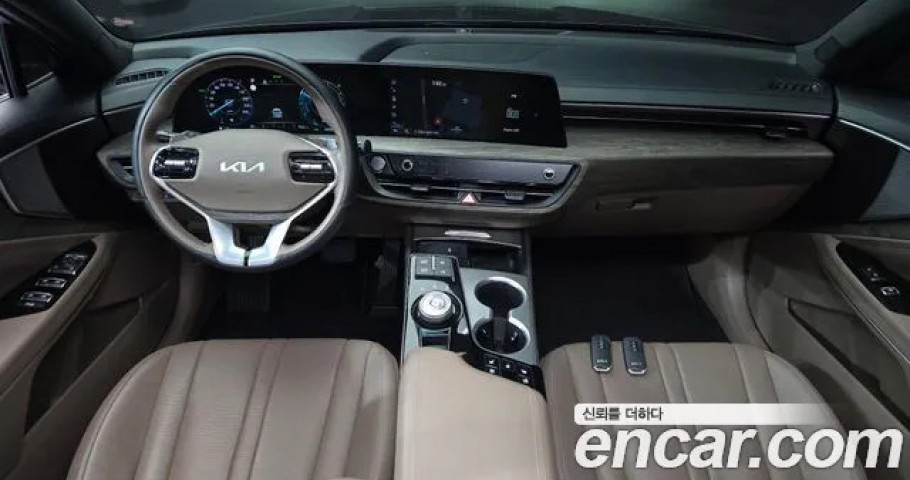 Kia K8 
