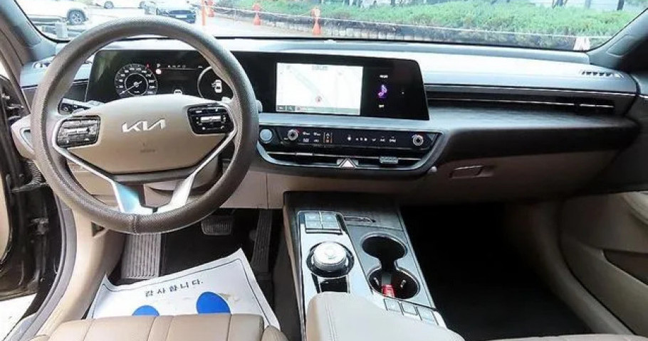 Kia K8 