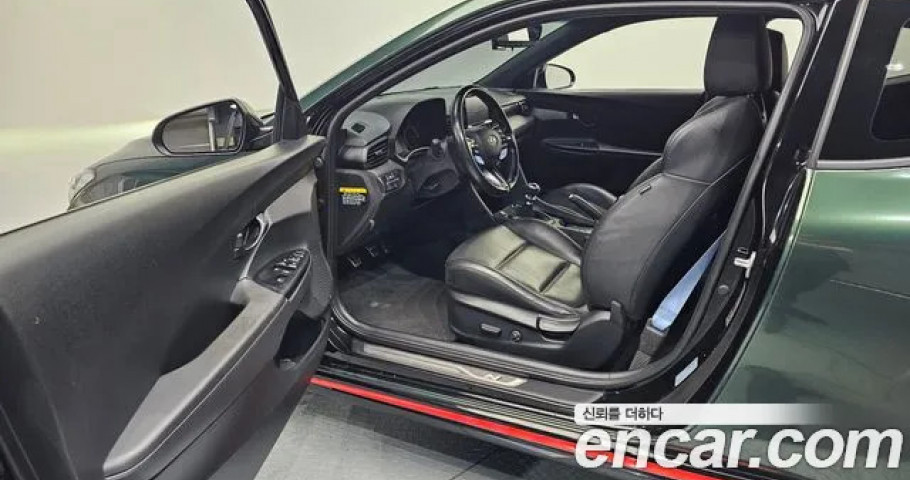 Hyundai Veloster 