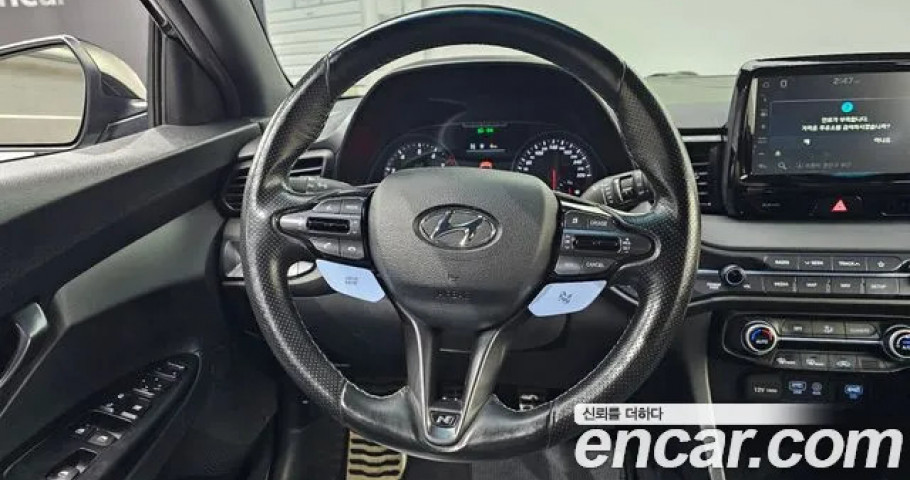 Hyundai Veloster 