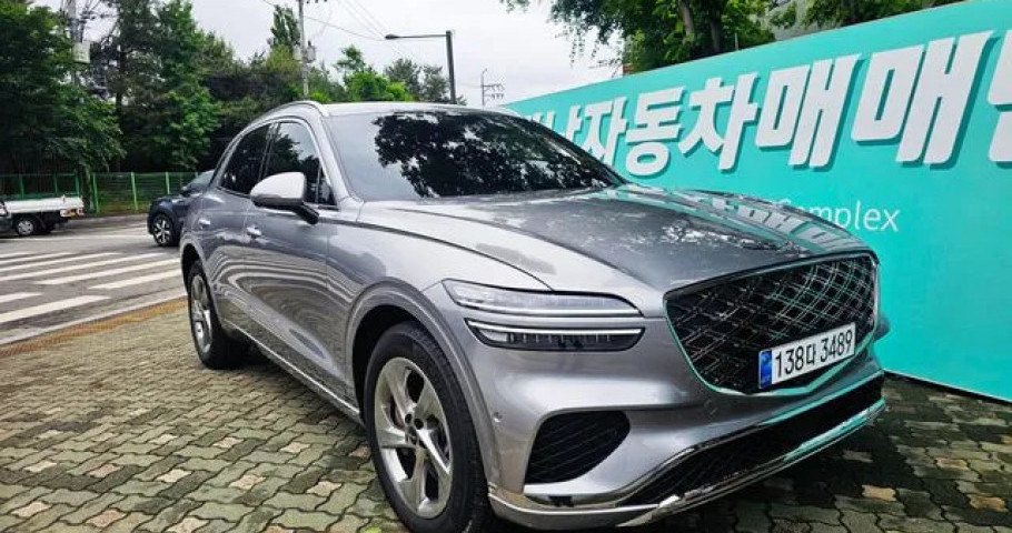 Genesis Gv70 