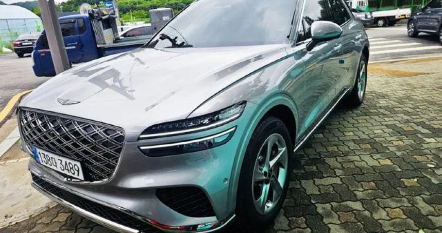 Genesis Gv70 