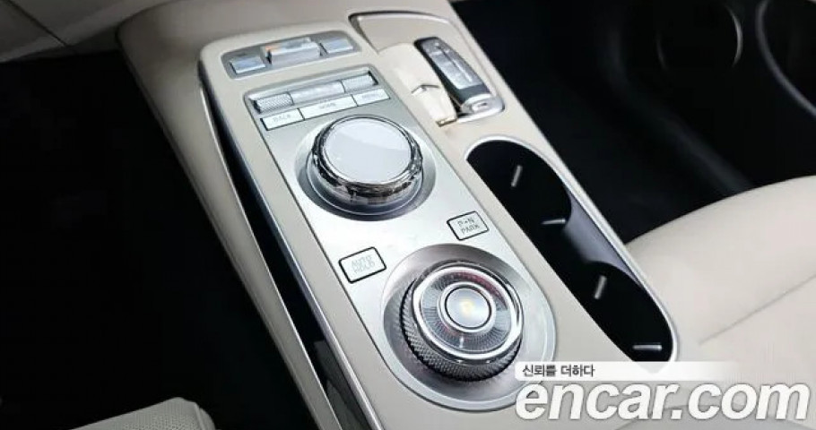 Genesis Gv70 