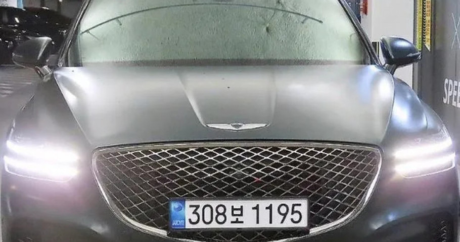 Genesis Gv70 