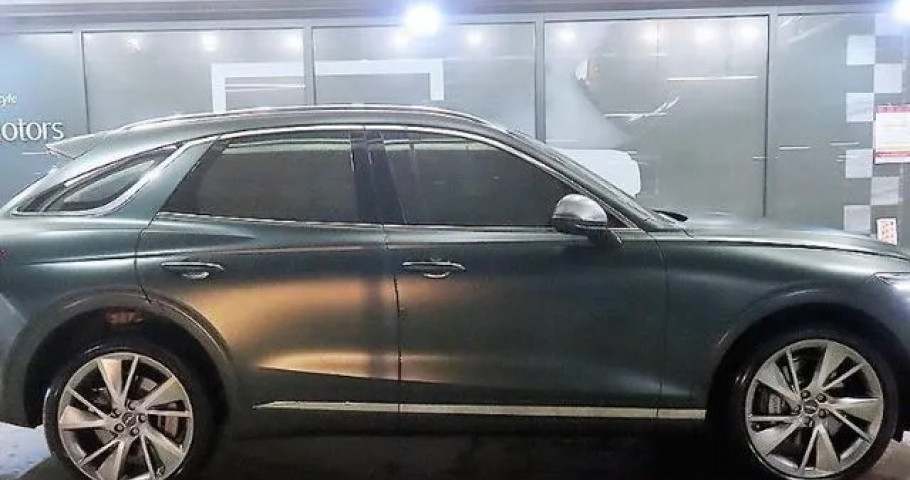 Genesis Gv70 