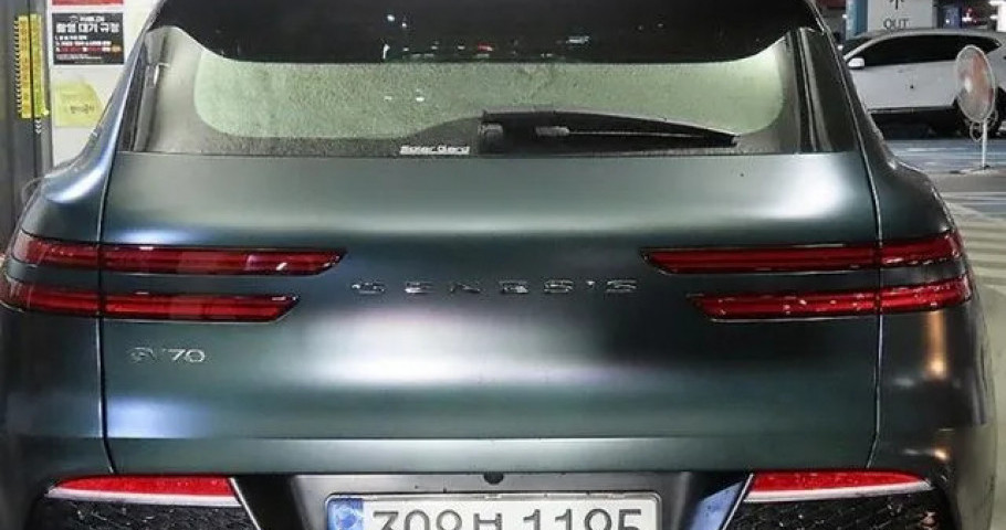 Genesis Gv70 