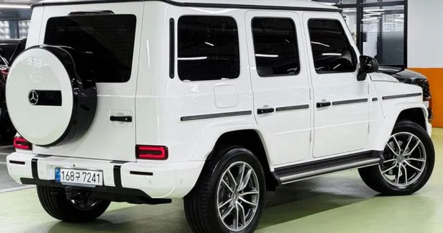 Mercedes-Benz G-Class 
