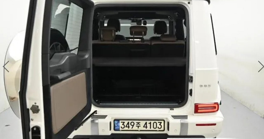 Mercedes-Benz G-Class 