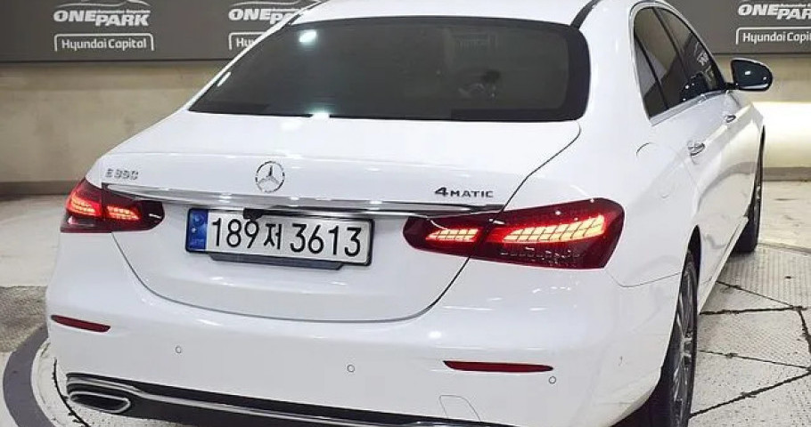 Mercedes-Benz E-Class 