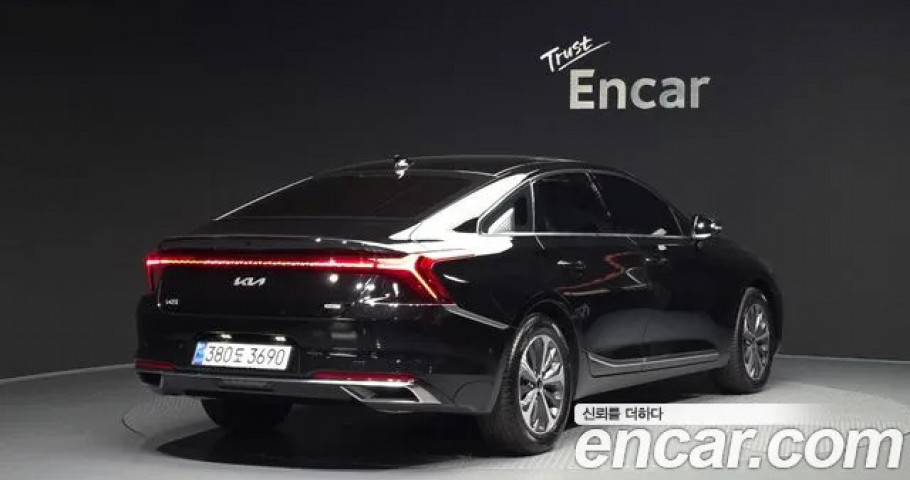 Kia K8 