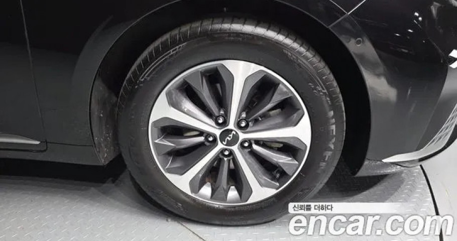 Kia K8 