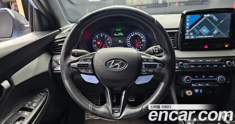 Hyundai Veloster 