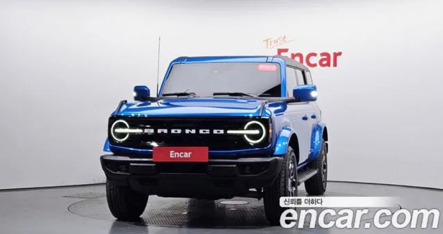 Ford Bronco 