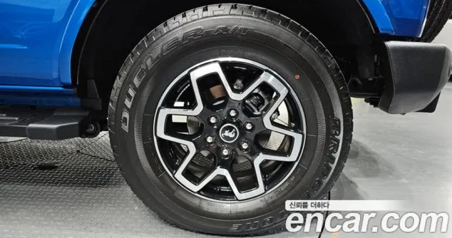 Ford Bronco 
