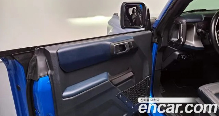Ford Bronco 